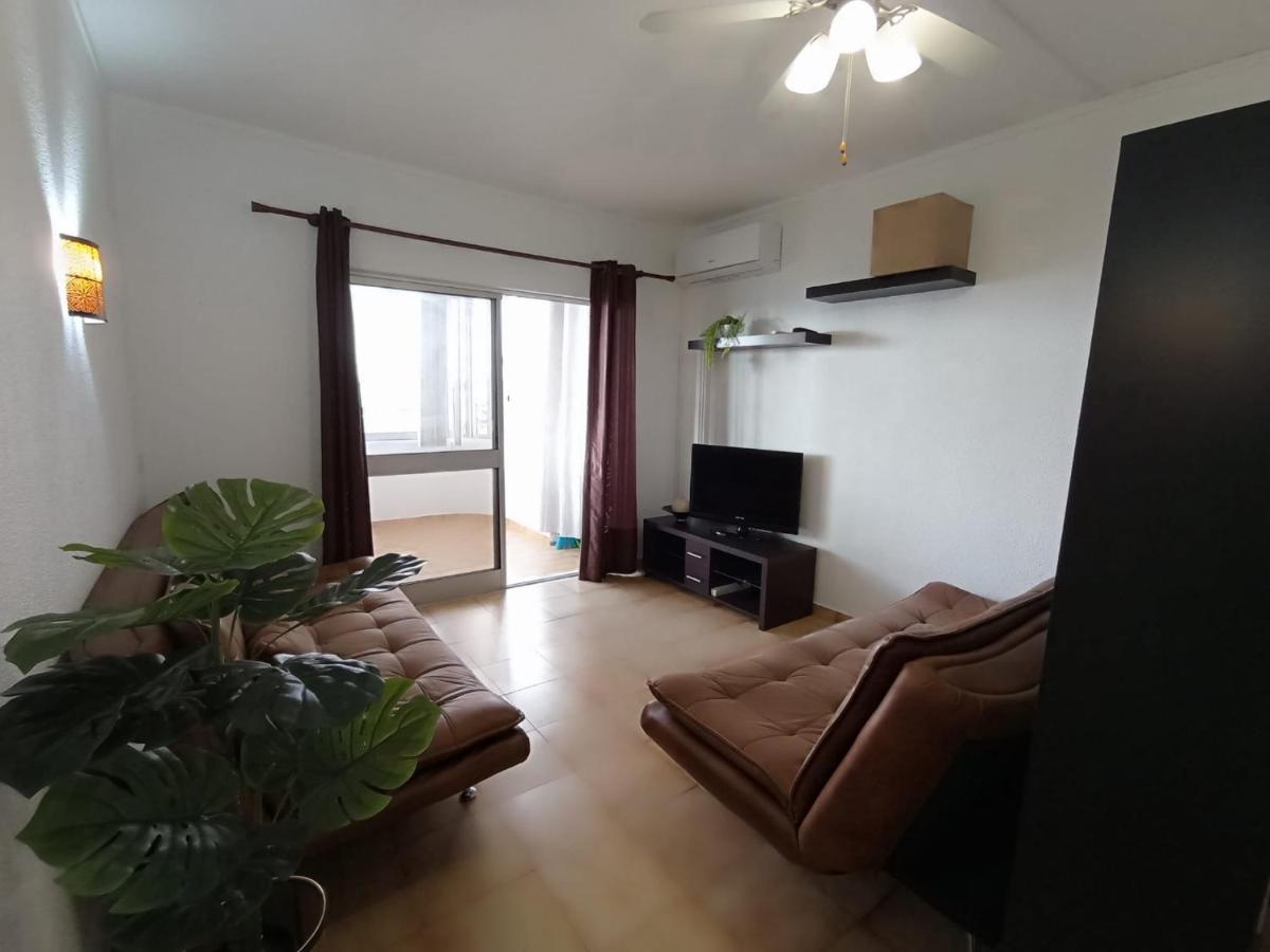 Love Shack Flat In Quarteira Center Εξωτερικό φωτογραφία