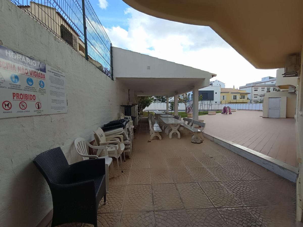 Love Shack Flat In Quarteira Center Εξωτερικό φωτογραφία