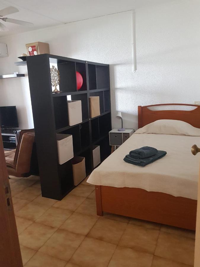 Love Shack Flat In Quarteira Center Εξωτερικό φωτογραφία